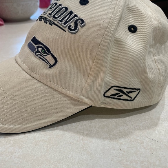 Seattle Seahawks Hats - Picture 4 of 8